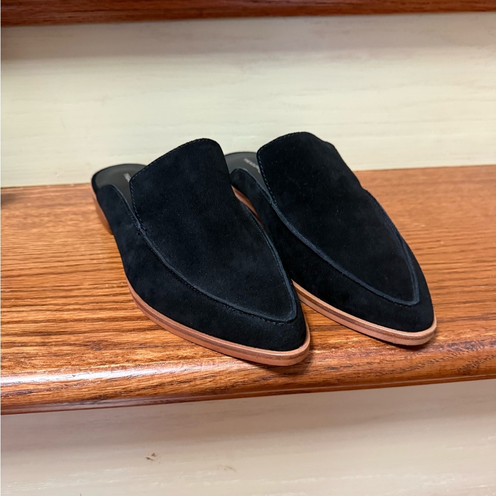 Treasure & Bond Black Suede Flats